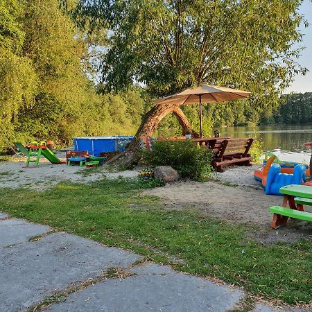 Agroturystyka "Jezioranka" Unichowo Kültér fotó